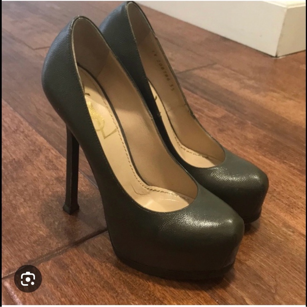 WOW! Yves Saint Laurent Dark Green Platform Heels 36
